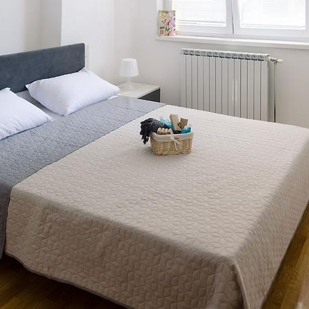 Ap Apartment Near Center Park سكوبجي المظهر الخارجي الصورة
